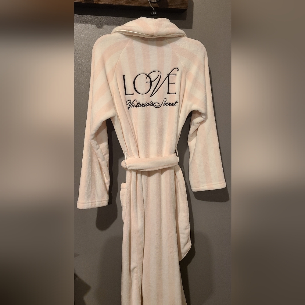 Womans Bathrobe